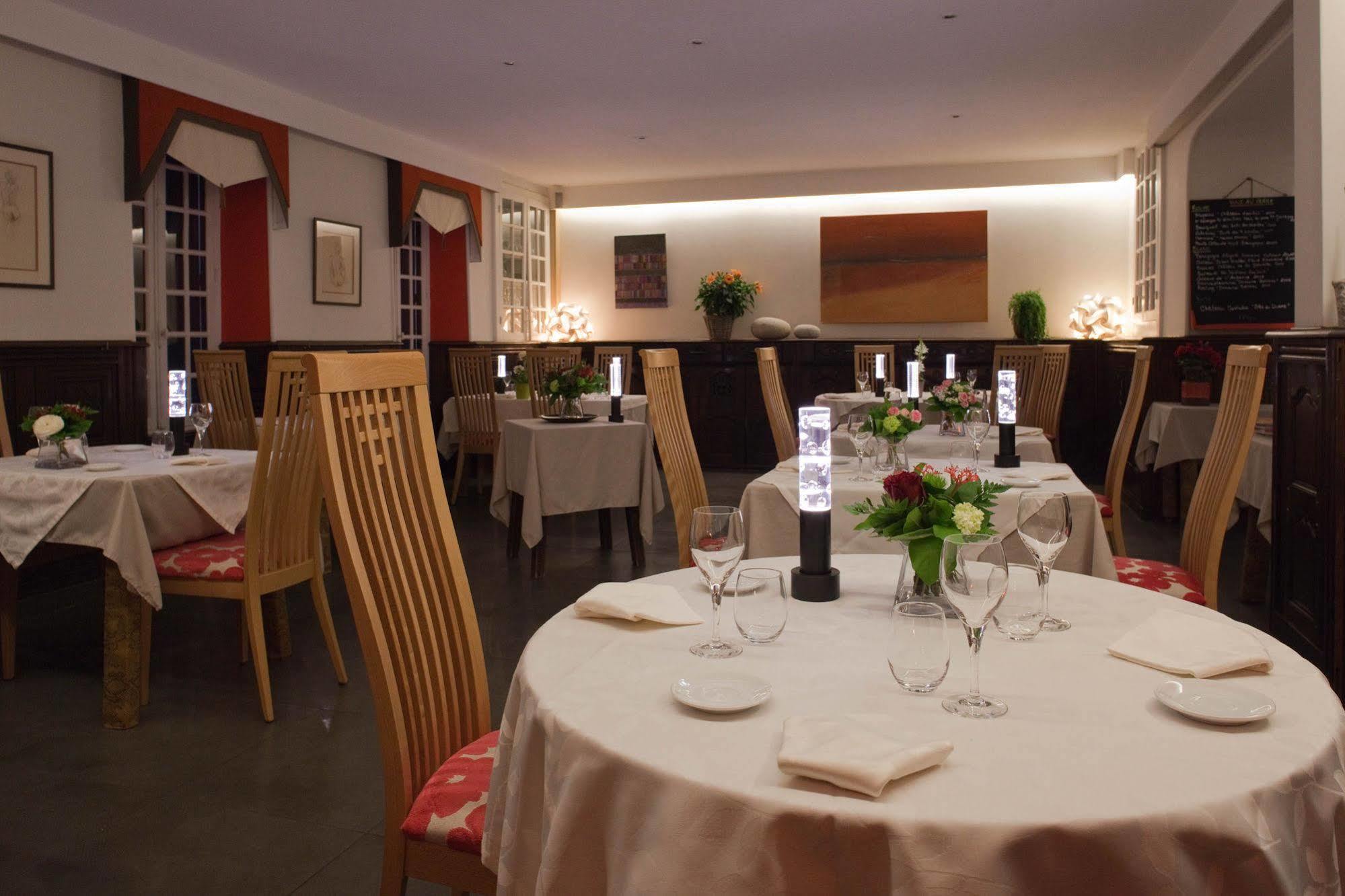 Hotel De France - Restaurant L'Insolite Douarnenez Exteriör bild
